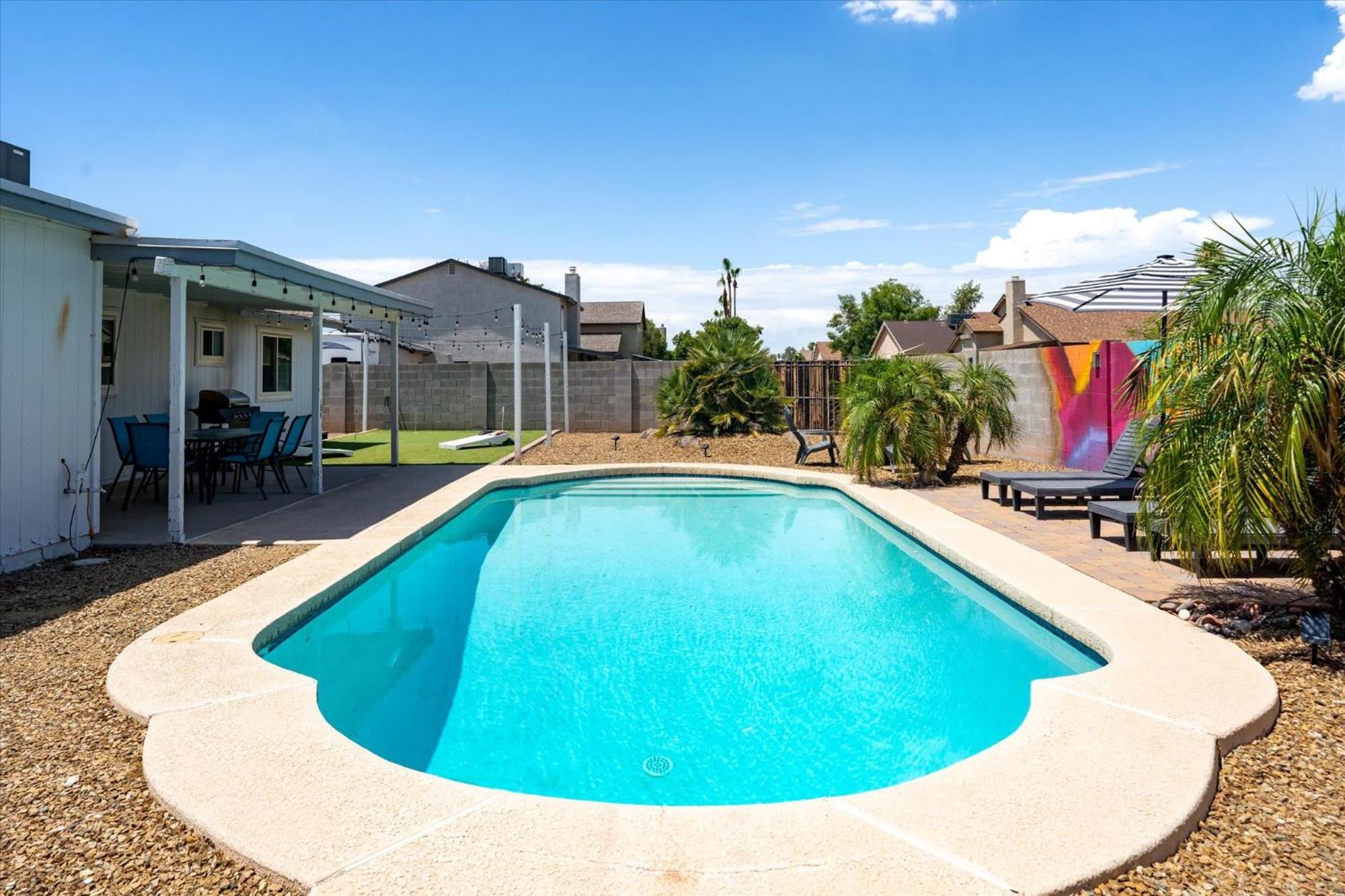 Mini Golf Fire Pit Pool Game Room Chandler Bagian luar foto