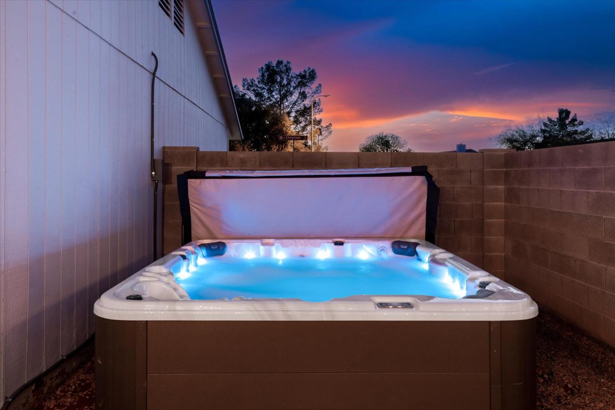 Mini Golf Fire Pit Pool Game Room Chandler Bagian luar foto